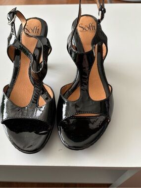Söfft Black Patent T-Strap Heeled Sandals
